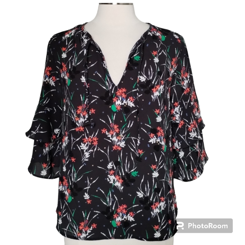 GAP Black Floral 3/4 Ruffle Sleeve Split V-Neck Pullover Blouse Top Sz Medium